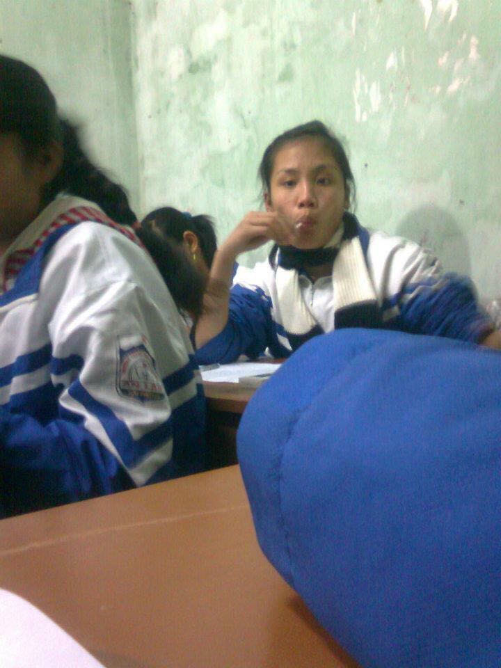 Bị chê xấu thế còn đeo khẩu trang làm gì và đây là cách cô gái đáp trả